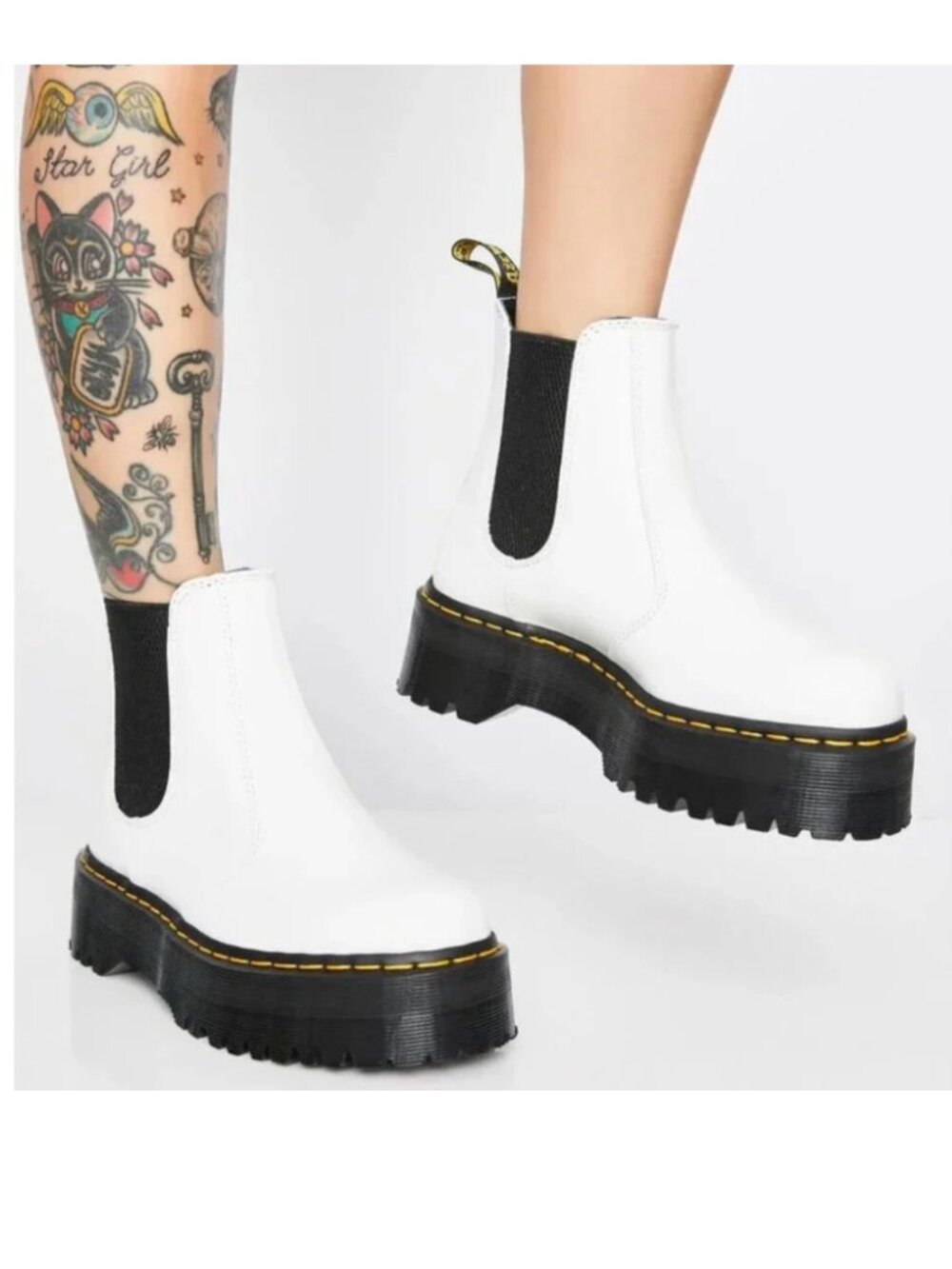 NEW DR. Martens 2976 Smooth Leather Platform Chelsea Boots SZ-12 White